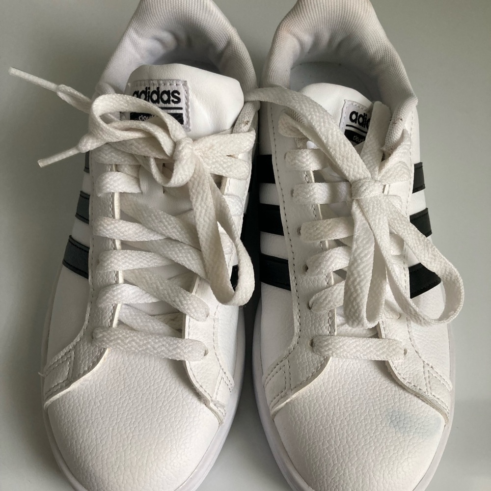 Adidas Classic White Shoes with Black Accents